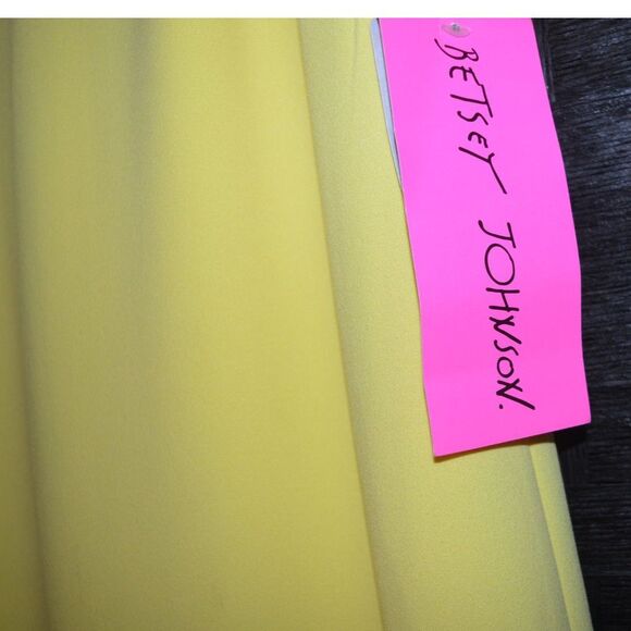 NWT Betsey Johnson Yellow New Spring Sun Scuba Crepe Dress FLO6K29 Sleeveless 6 - Picture 9 of 10